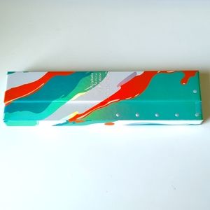 Kaleidos Futurism V: Electro-Torquoise